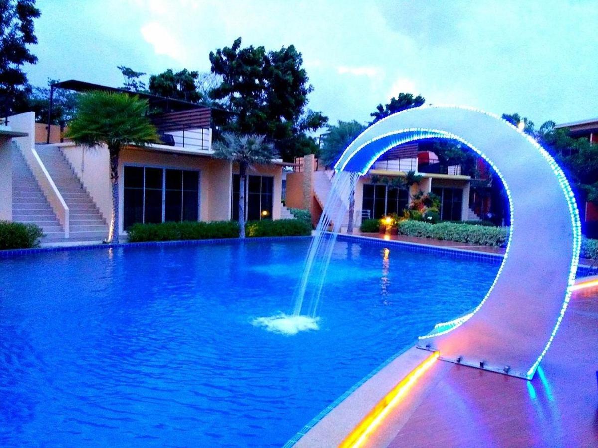 Bangkok.Grand.Resort 반 방 보 외부 사진