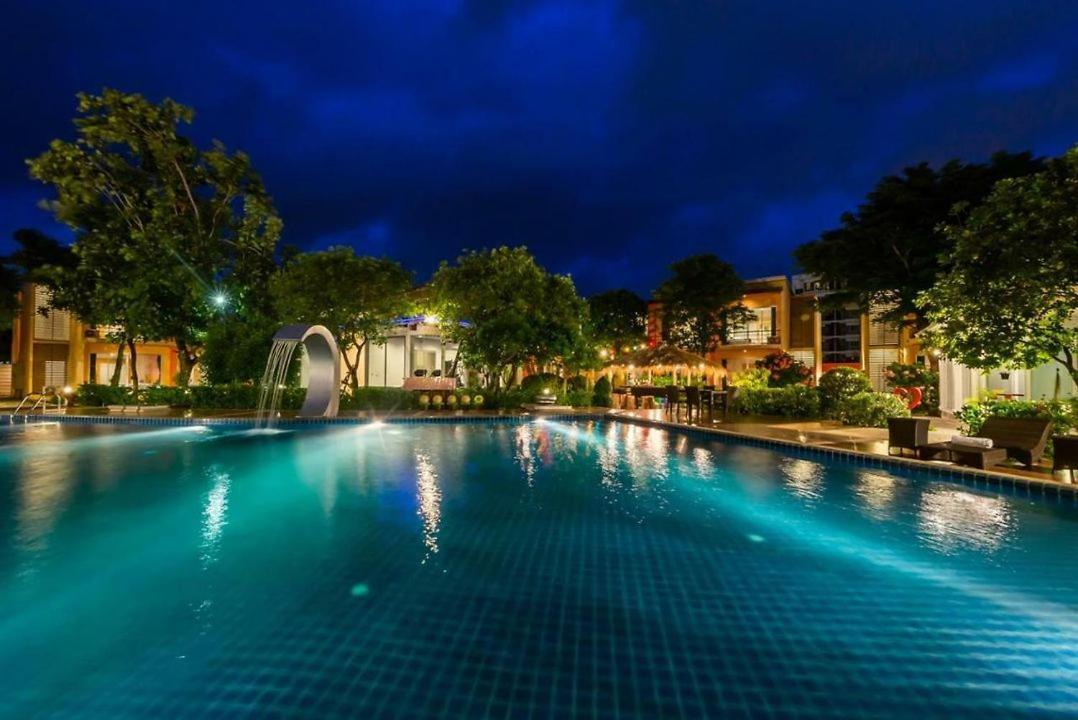 Bangkok.Grand.Resort 반 방 보 외부 사진