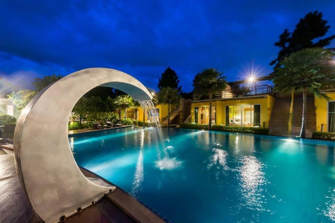 Bangkok.Grand.Resort 반 방 보 외부 사진