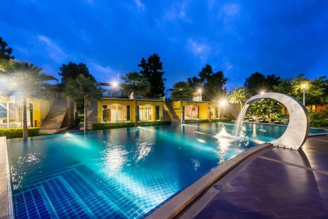 Bangkok.Grand.Resort 반 방 보 외부 사진