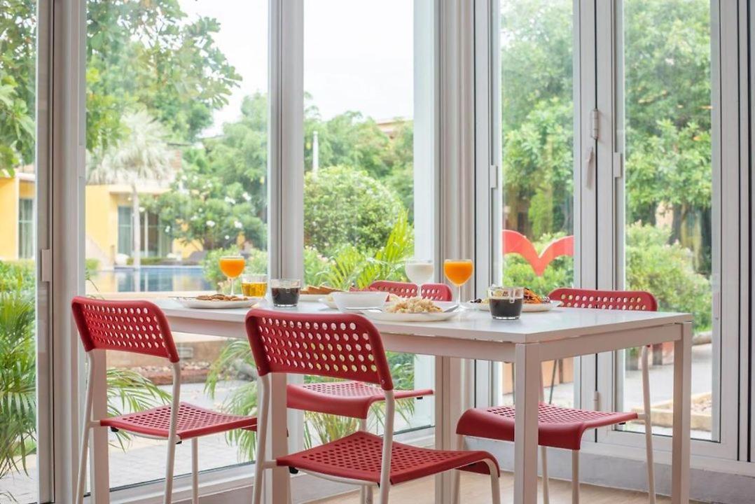 Bangkok.Grand.Resort 반 방 보 외부 사진